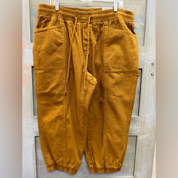 Mid Rise Pants - Picture 1 of 3